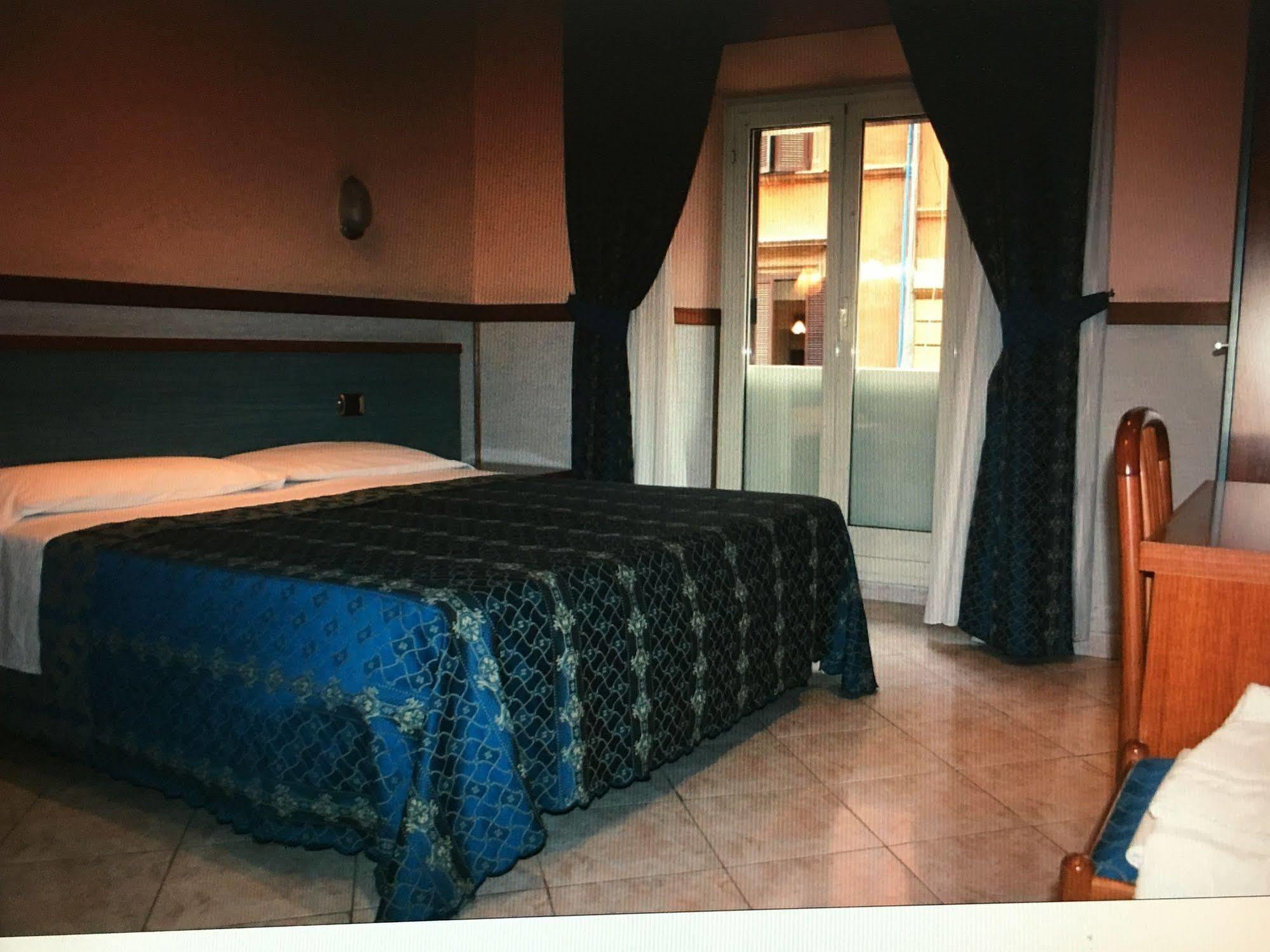 Hotel Soggiorno Blu Rome Luaran gambar