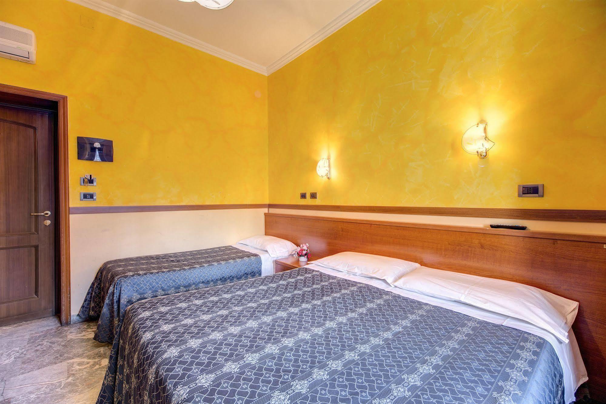 Hotel Soggiorno Blu Rome Luaran gambar